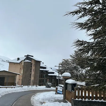 Nevada Duplex Con Vistas Y Acceso A Pista דירה סיירה נבדה